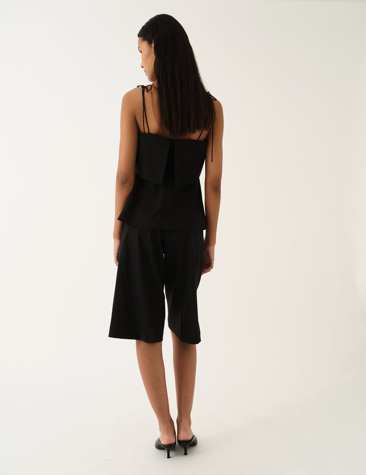 Grand Shorts Black 4 / Black