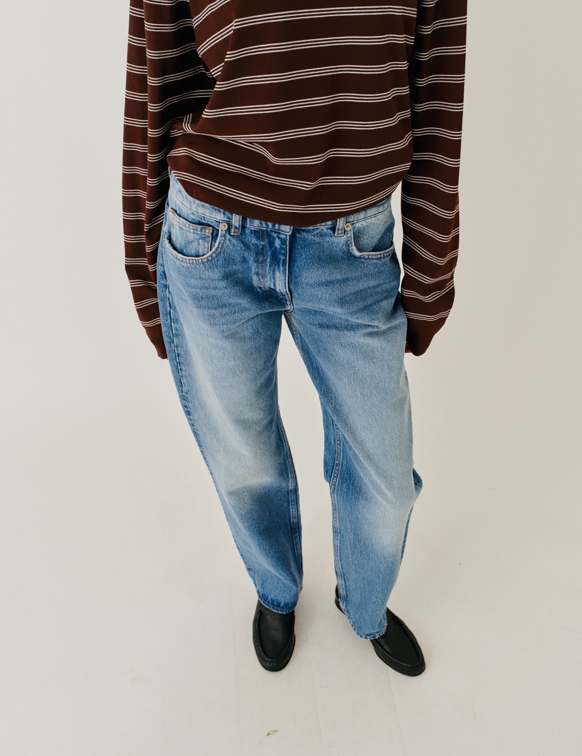 Darcy Distressed Jeans Washed Blue 25 / Washed Blue