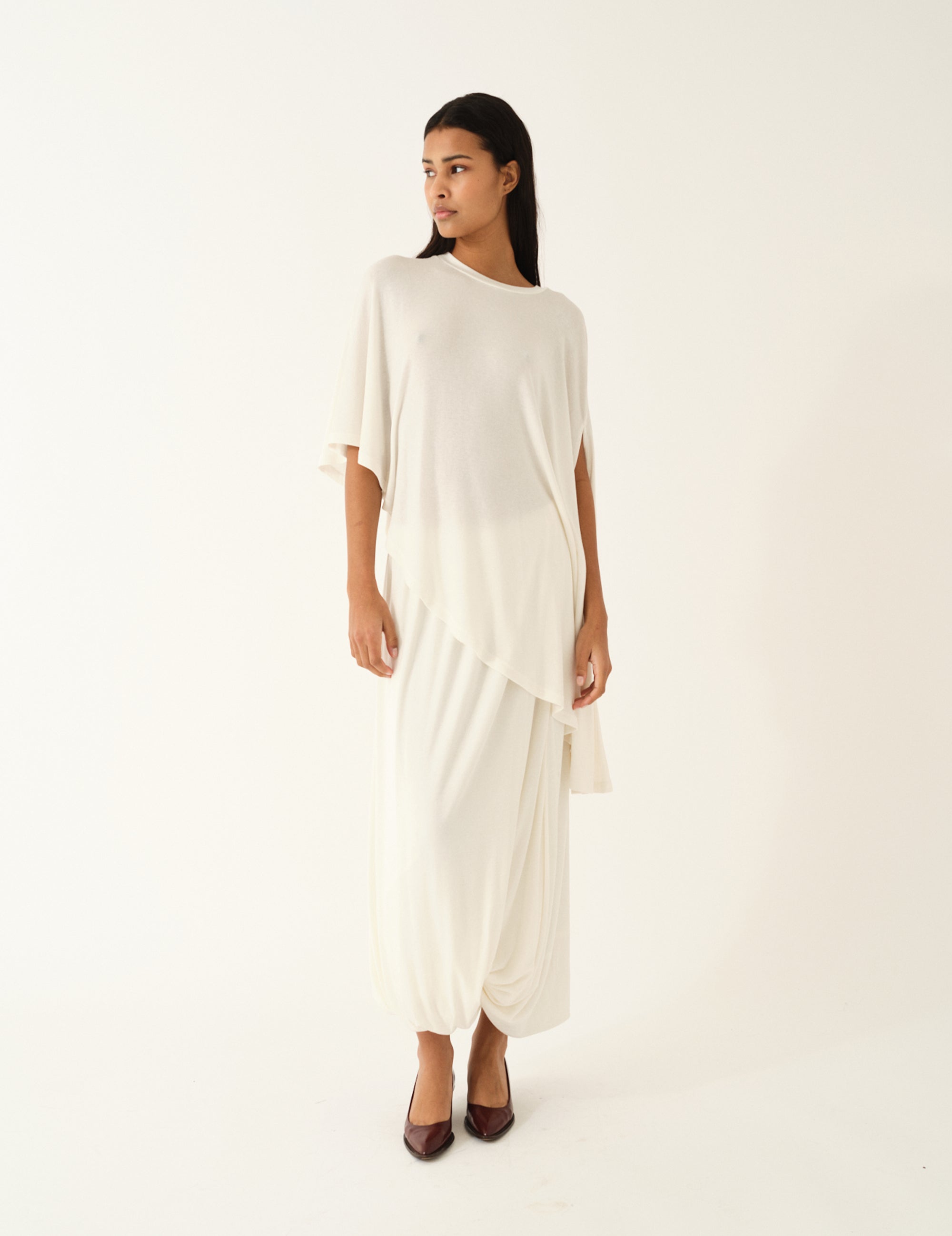 Breanna Asymmetric Top Cream OS / Cream