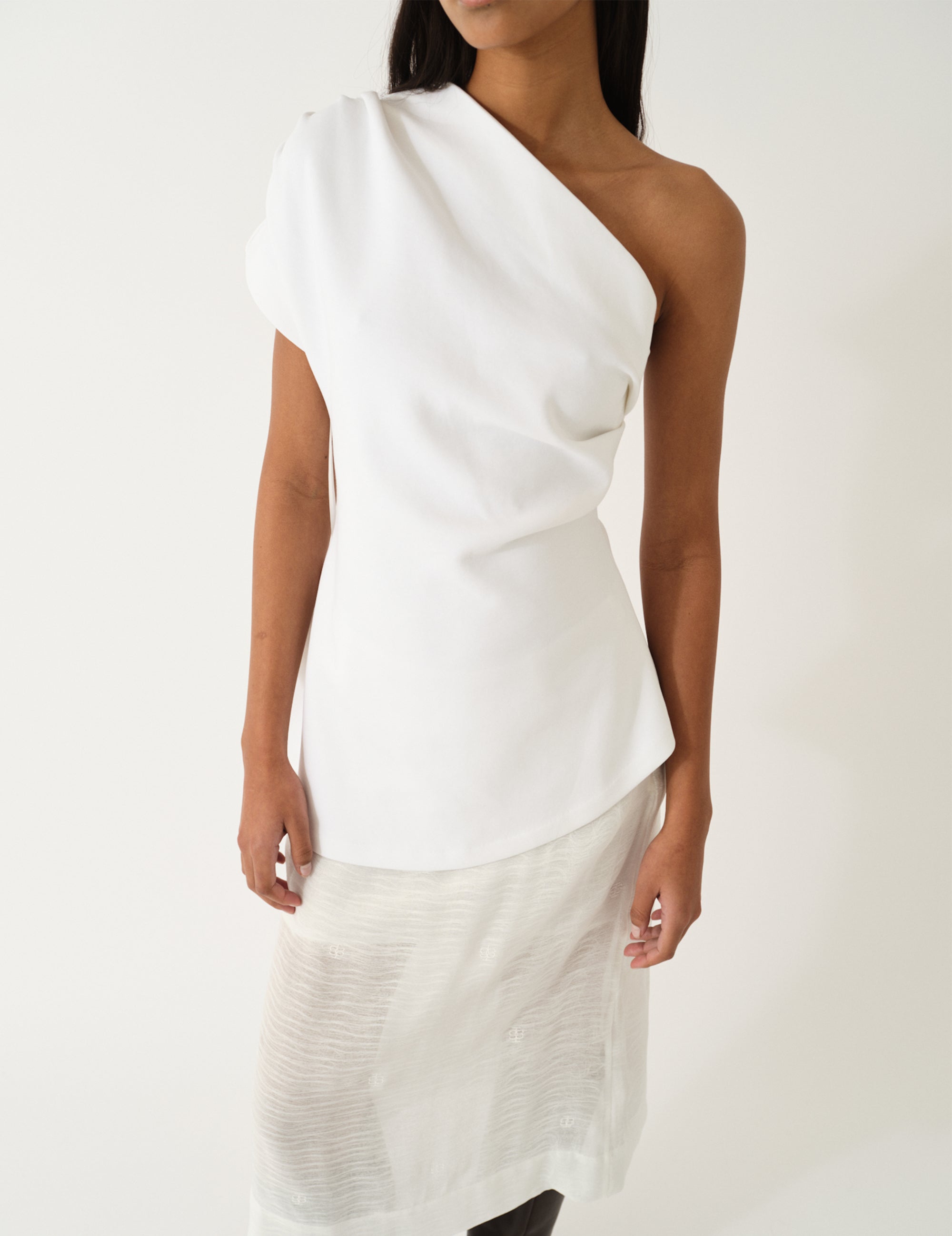 Glam Asymmetric Tee Cream 4 / Cream
