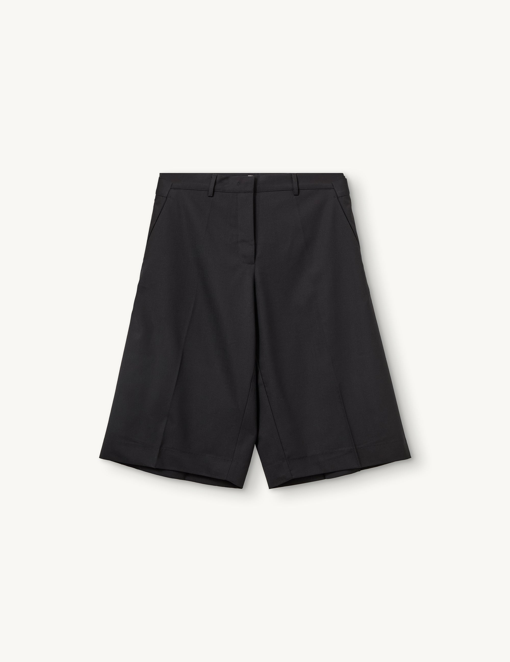 Grand Shorts Black 4 / Black